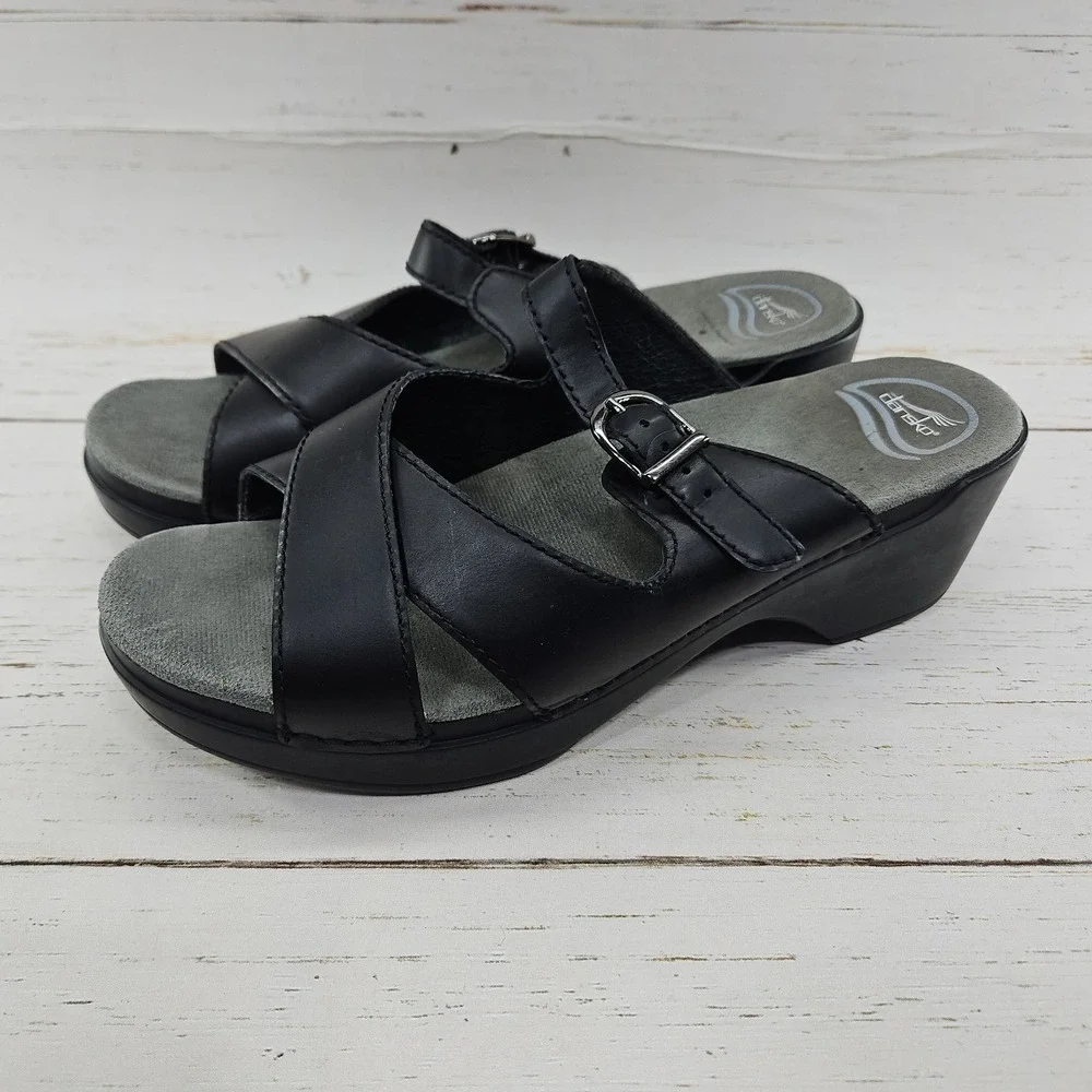 Dansko Sela Womens 40 US 9.5-10 Black Leather Strappy Clog Sandals Slides Chunky